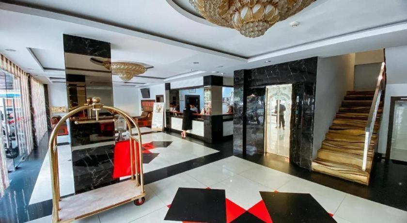 Lucky Star Hotel Nagoya Dış mekan fotoğraf
